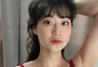当红裙遇上Myung Ah：一场“红”到不要不要的照片精选